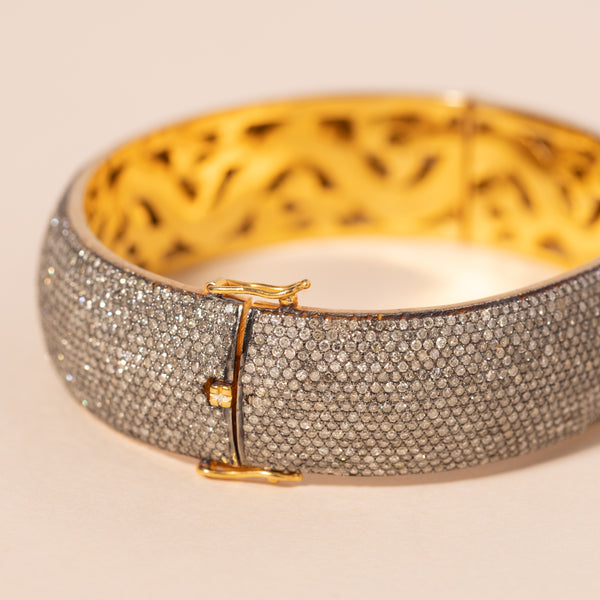 pave diamond bangle bracelet 