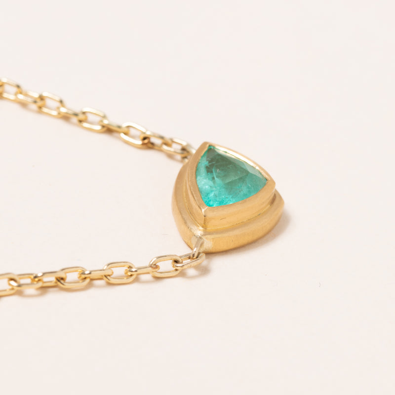 22K Gold Chain with Triangular Colombian Emerald