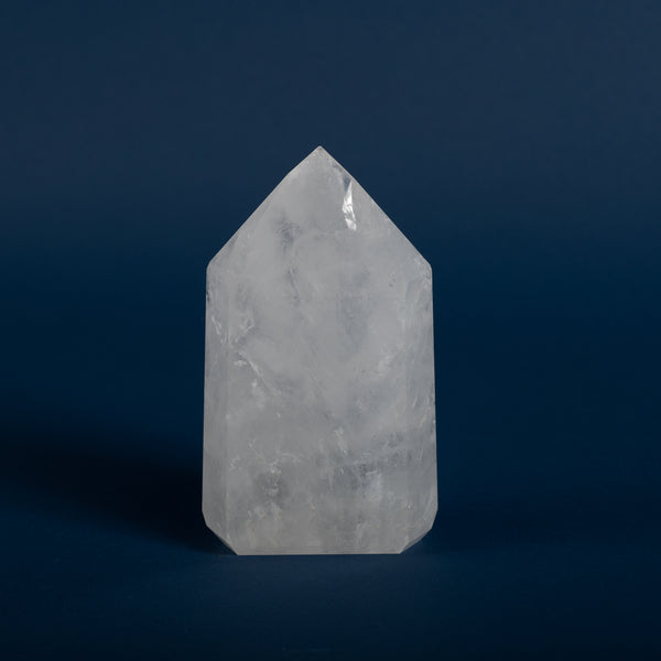 Cloudy Quartz Point - 180