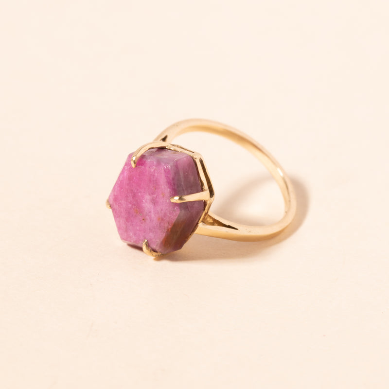 hexagon raw ruby slice gold ring 