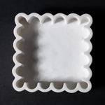 white marble waved plate 