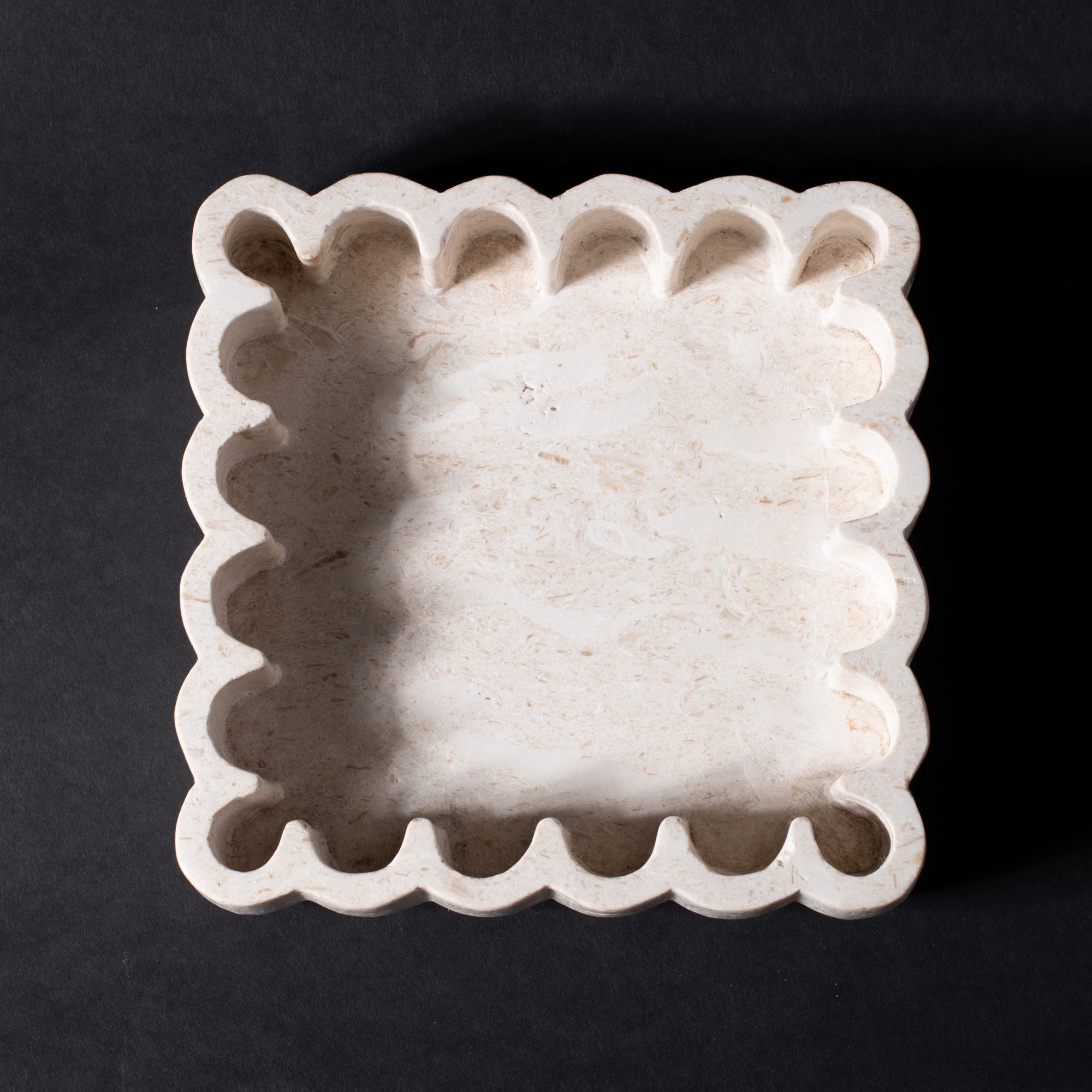 italian marble waved plate 