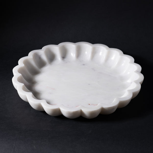 16 x 16 waved white marble plate 