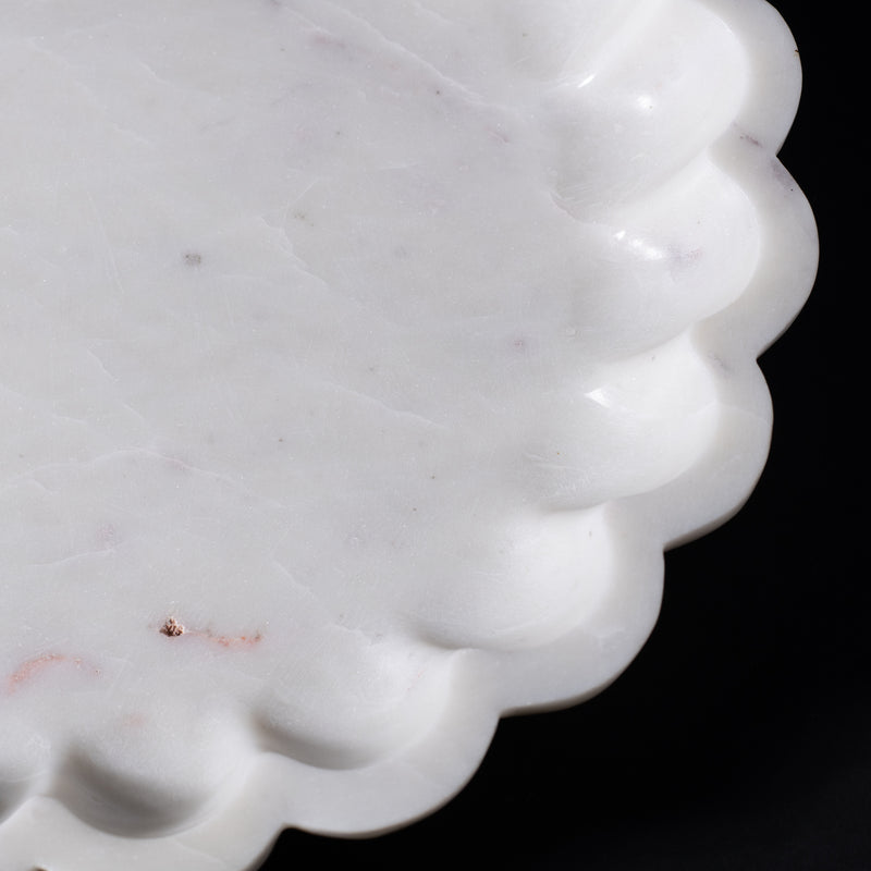 16 x 16 waved white marble plate 