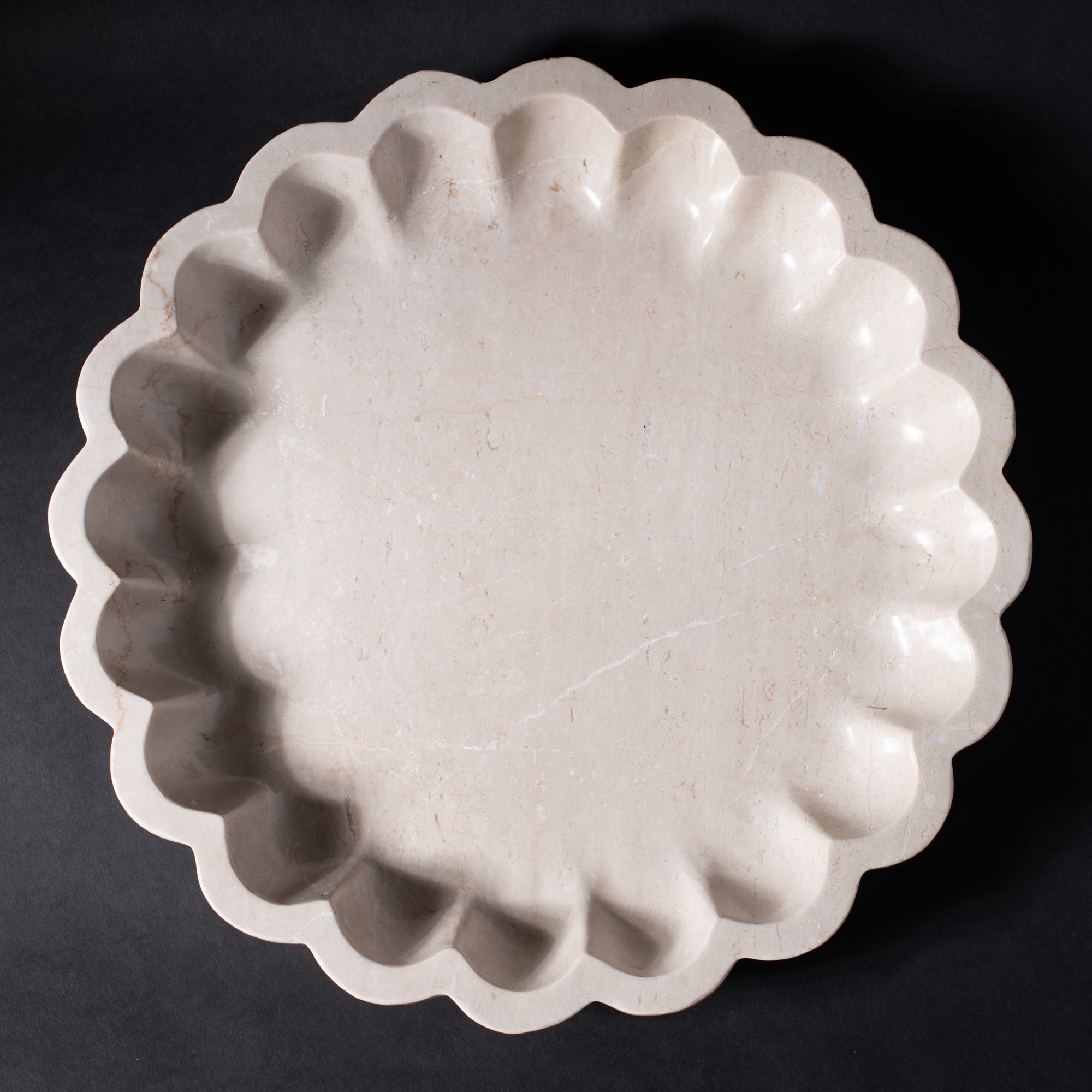 16 x 16 waved white marble plate 