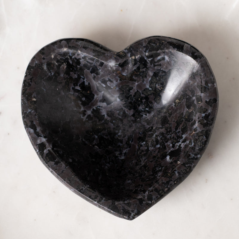 Gabbro Heart Bowl