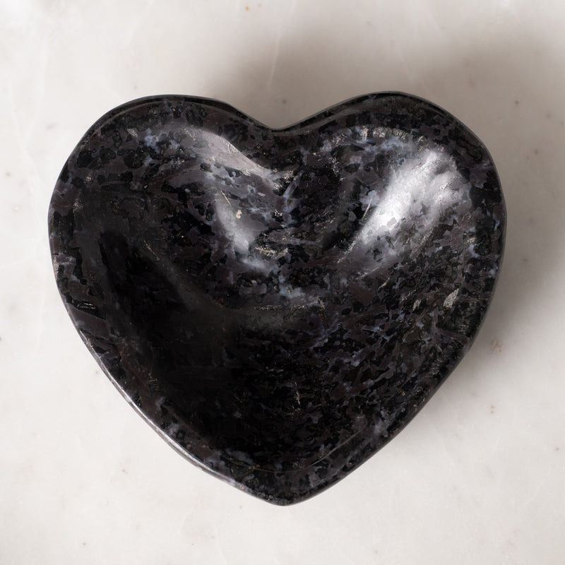 Gabbro Heart Bowl